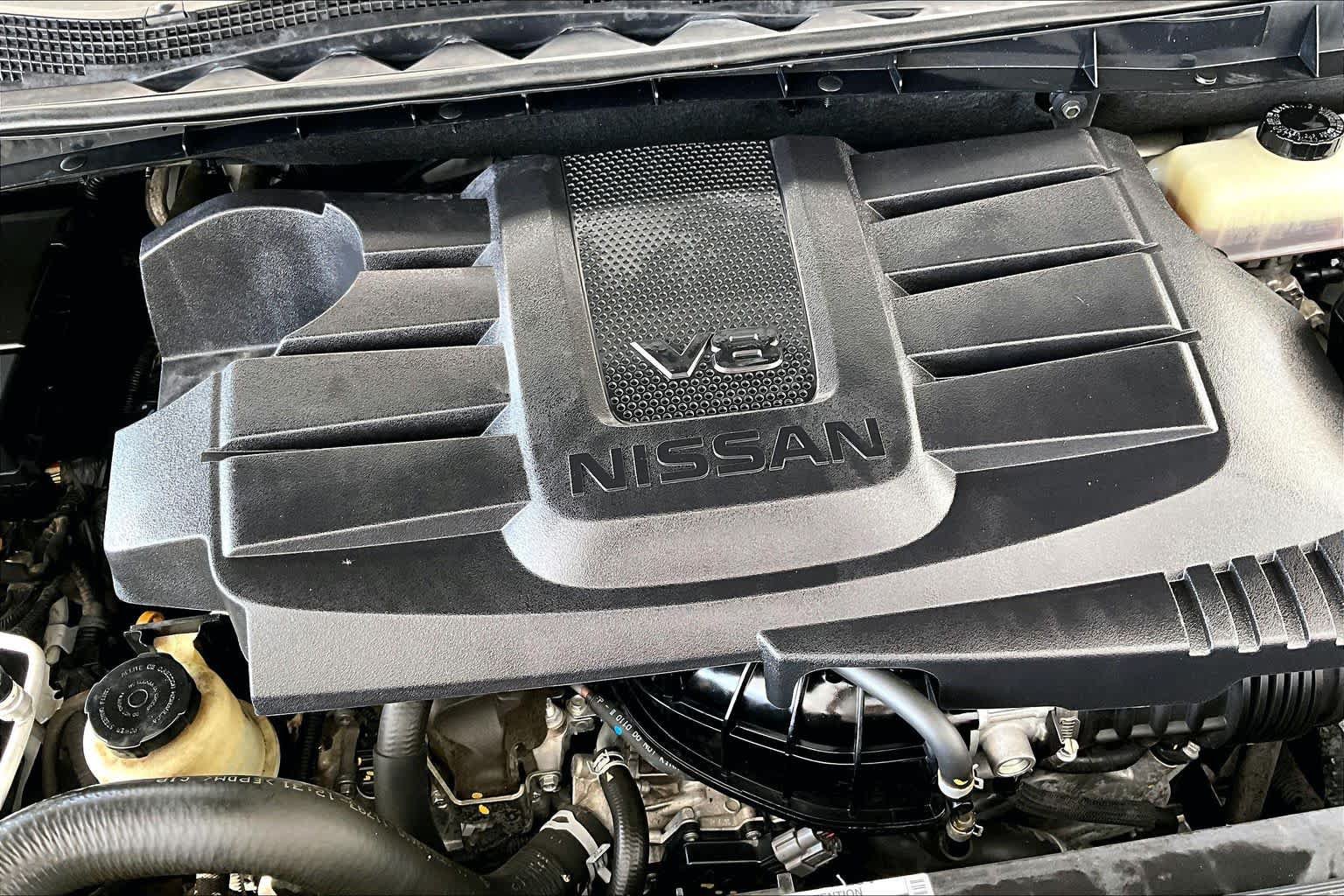 Used 2021 Nissan Titan PRO-4X w/ Pro-4x Convenience Package AWD/4WD image 32