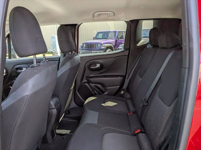 Certified 2023 Jeep Renegade Latitude AWD/4WD image 13