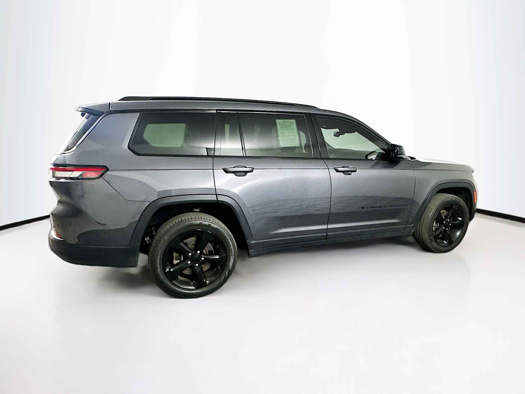 Used 2023 Jeep Grand Cherokee L Limited w/ Luxury Tech Group II AWD/4WD image 10