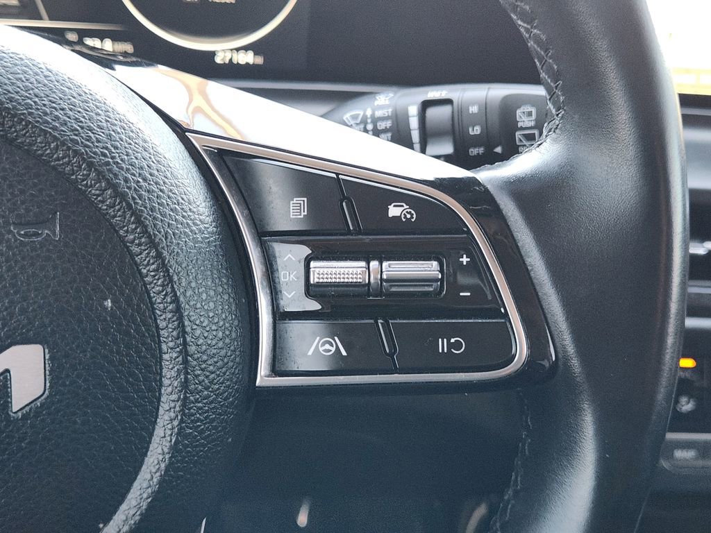 Certified 2025 Kia Seltos EX w/ EX Sunroof Package FWD image 31