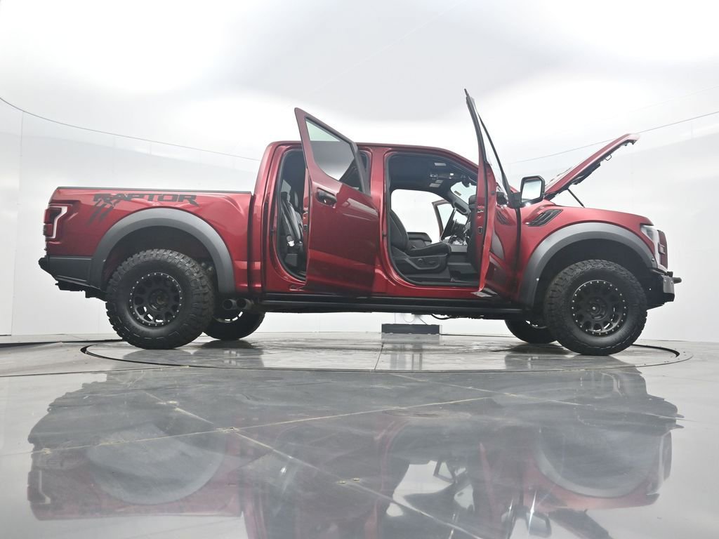 Used 2018 Ford F150 Raptor w/ Equipment Group 802A Luxury image 42