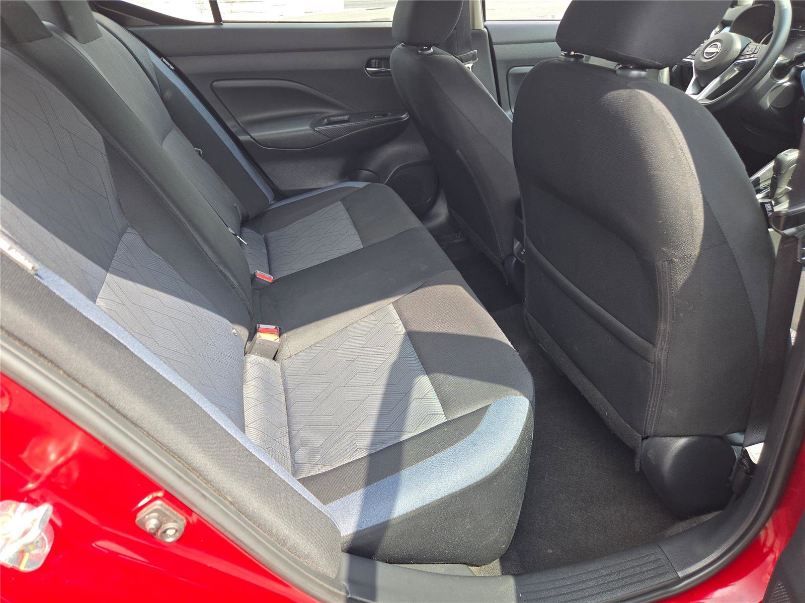 Used 2025 Nissan Versa SV FWD image 11