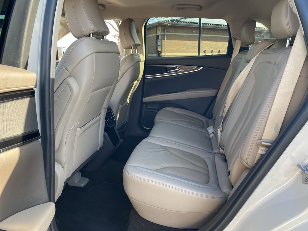 Used 2021 Lincoln Nautilus FWD w/ Equipment Group 101A image 19