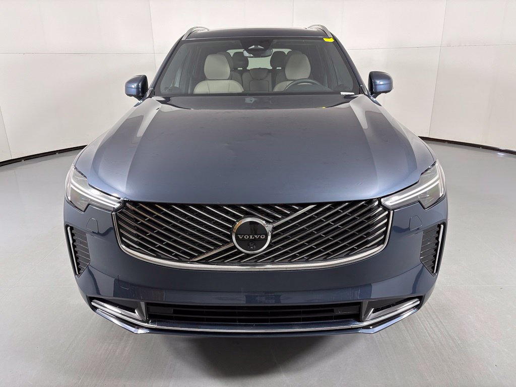 New 2026 Volvo XC90 B6 Plus w/ Protection Package Premier AWD/4WD image 3