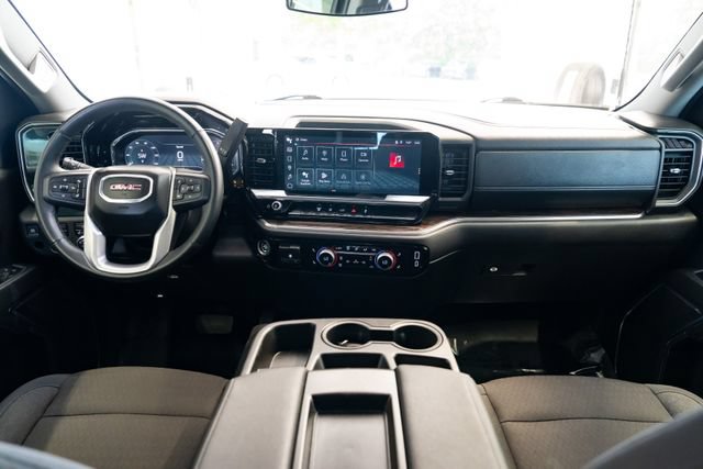 Used 2024 GMC Sierra 2500 SLE w/ SLE Value Package; AWD/4WD image 9