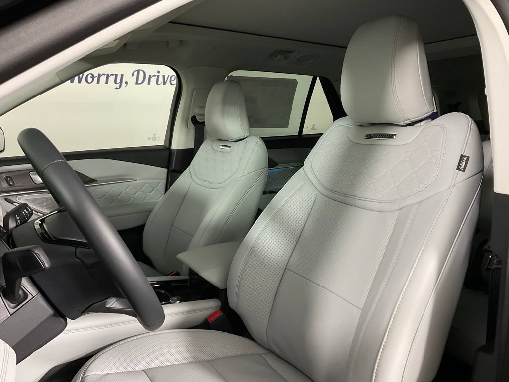 New 2026 Ford Explorer Platinum w/ LUX Leather Package AWD/4WD image 14