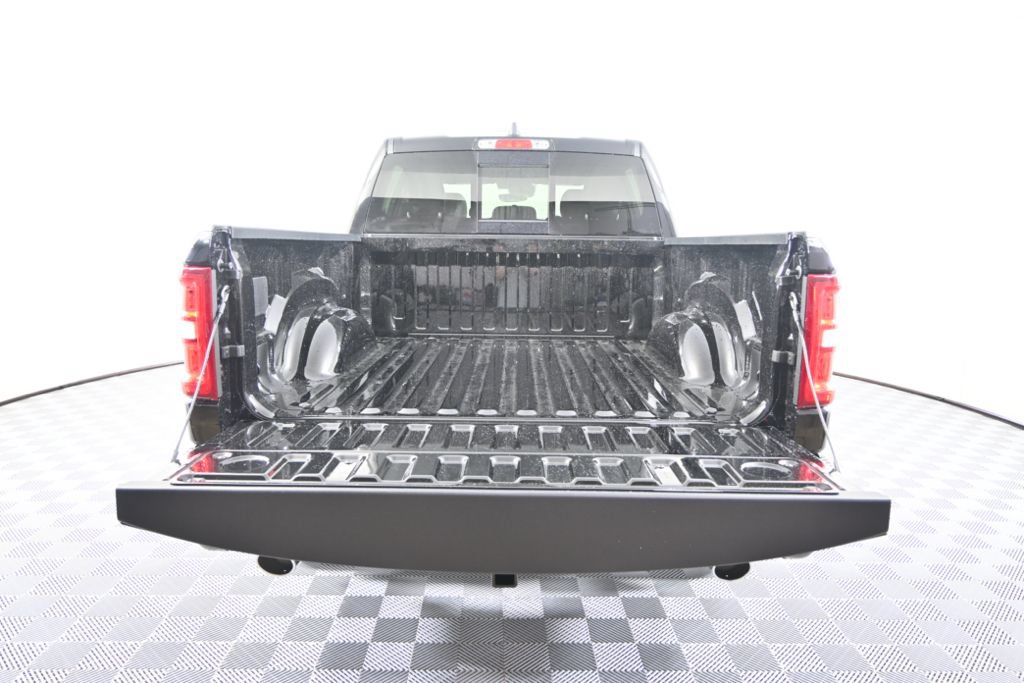 Used 2026 RAM 1500 Big Horn AWD/4WD image 6