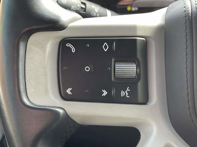 Used 2023 Land Rover Defender 130 X-Dynamic SE image 21