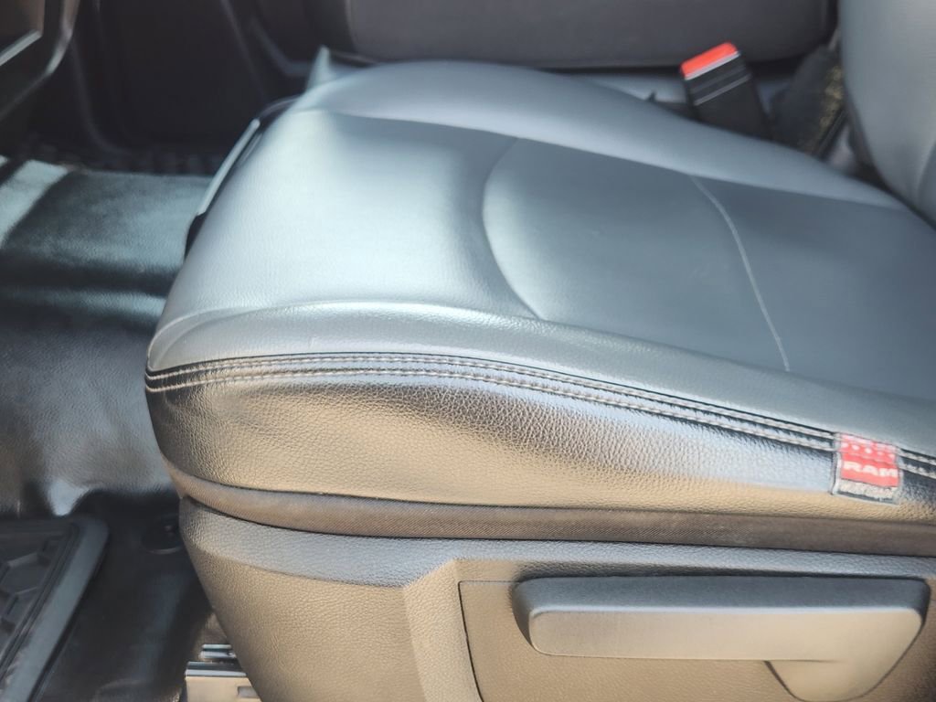 Used 2022 RAM 3500 Tradesman image 26