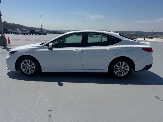 Used 2025 Toyota Camry LE FWD image 6