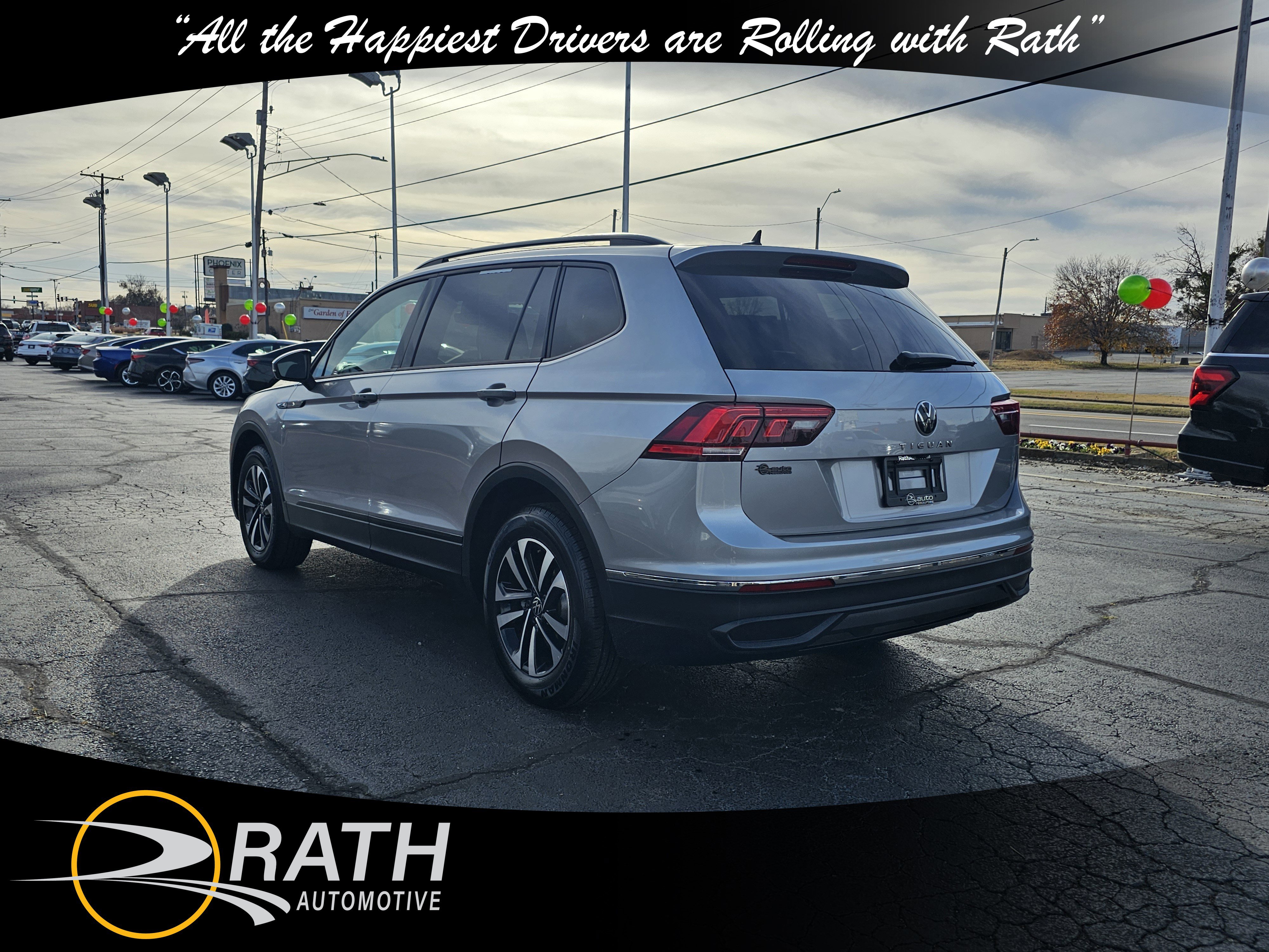 Used 2024 Volkswagen Tiguan S image 8