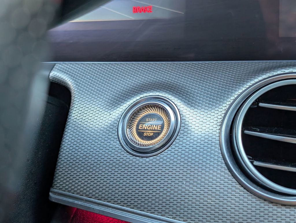 Used 2018 Mercedes-Benz E 43 AMG 4MATIC Sedan image 22