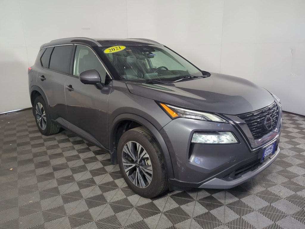 Used 2021 Nissan Rogue SV w/ Premium Package image 2
