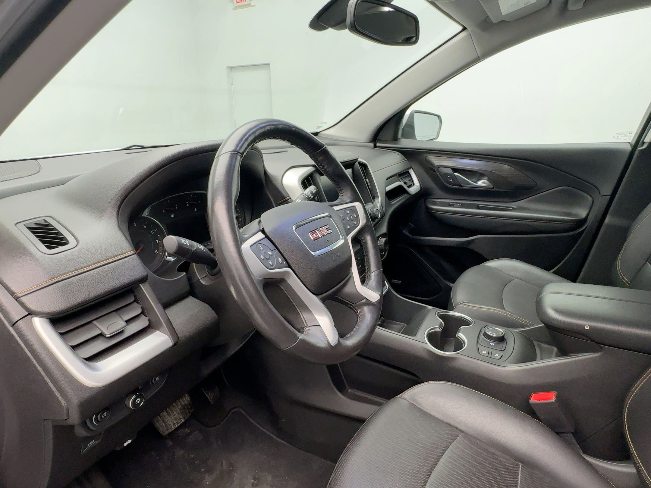 Certified 2018 GMC Terrain SLT w/ Preferred Package image 4