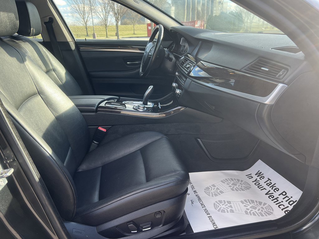 Used 2012 BMW 528i xDrive Sedan image 11