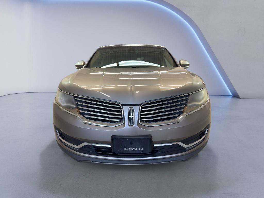 Used 2016 Lincoln MKX Reserve w/ Climate Package AWD/4WD image 2