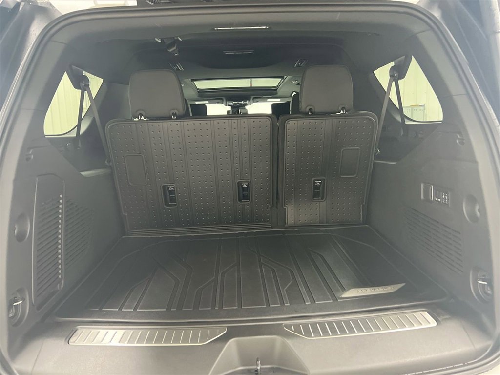 New 2026 Chevrolet Suburban Z71 w/ Z71 Off-Road Package image 25
