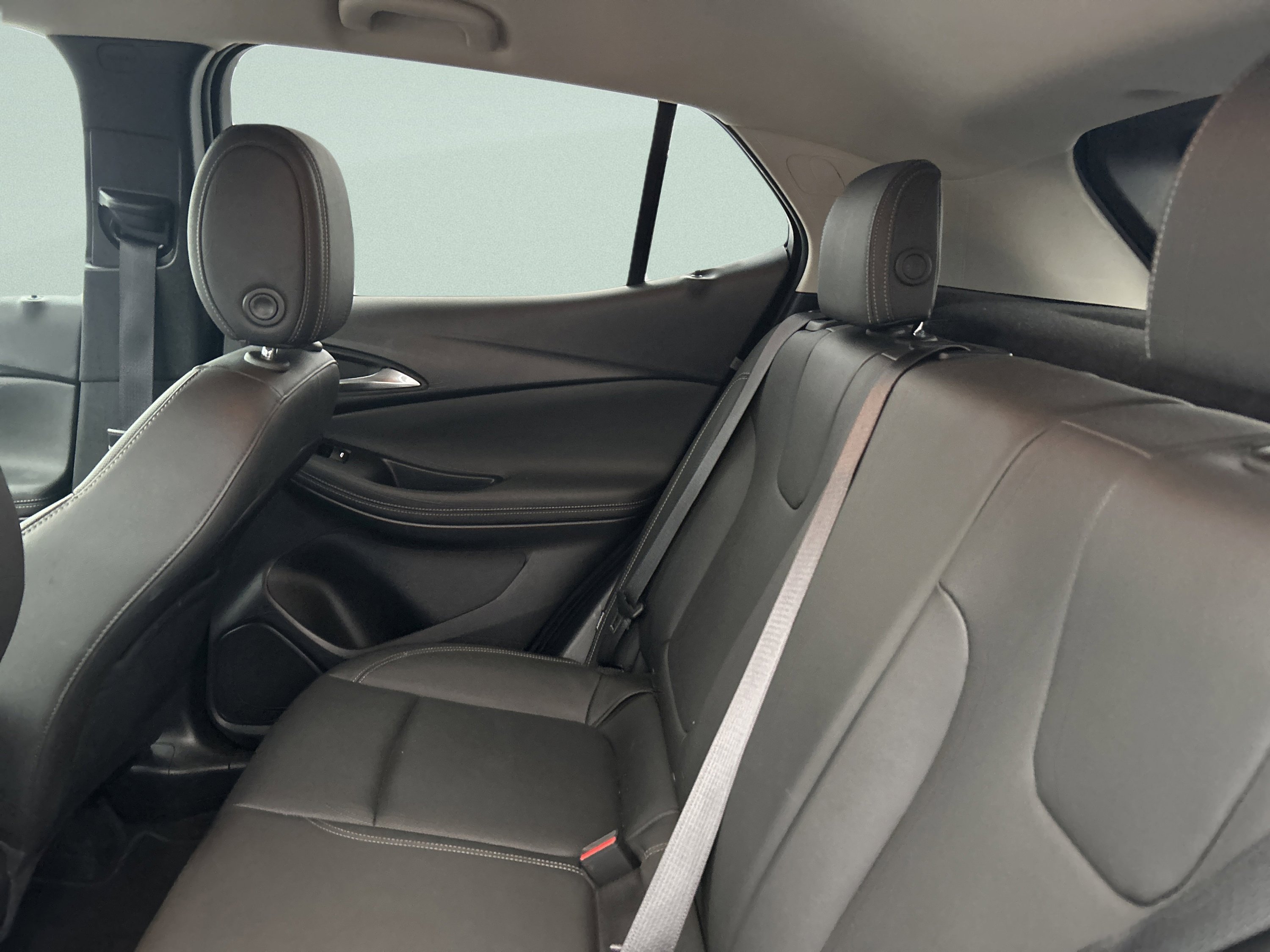 Used 2024 Buick Encore GX Sport Touring image 14