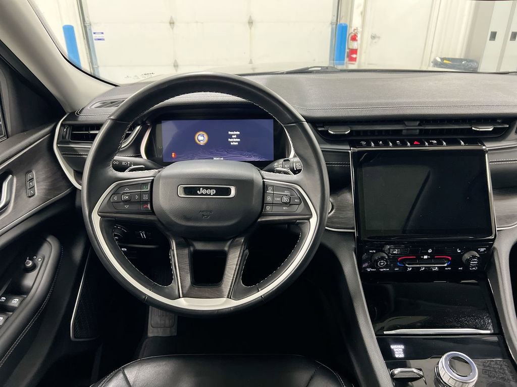 Used 2021 Jeep Grand Cherokee L Limited image 11