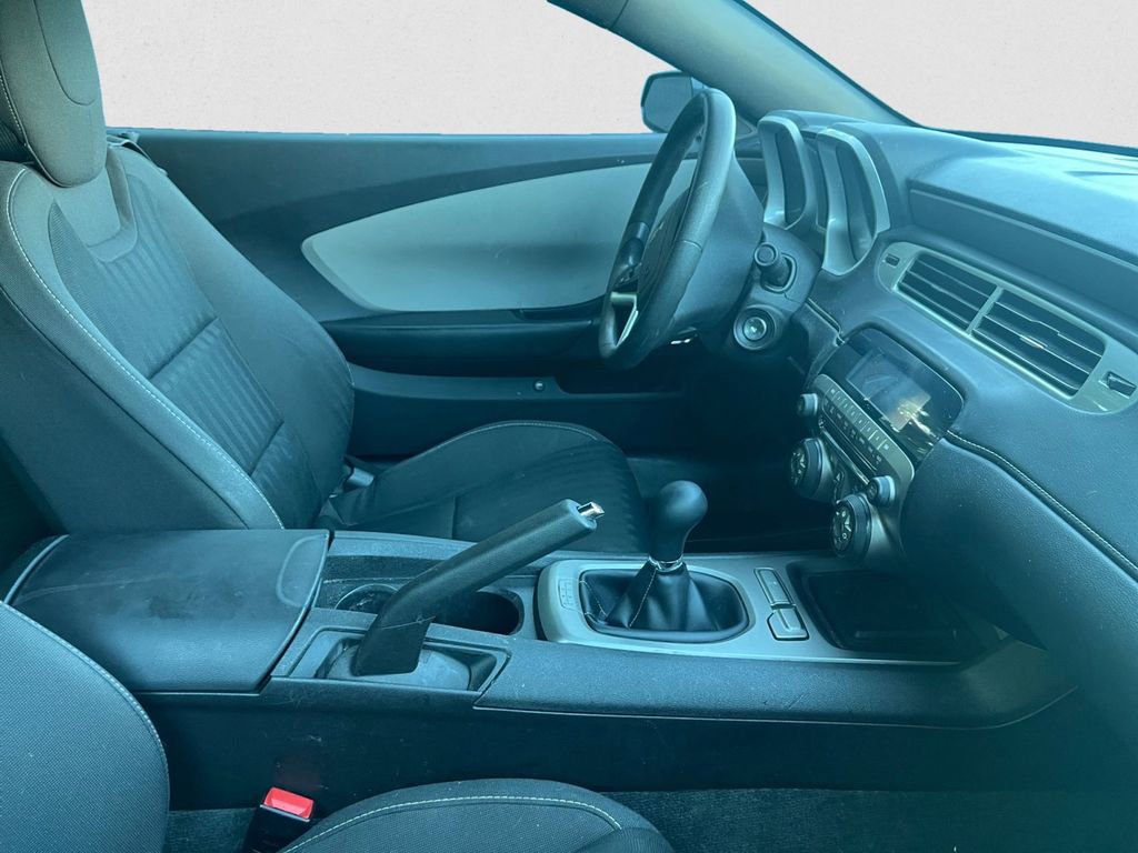 Used 2013 Chevrolet Camaro LS RWD image 10