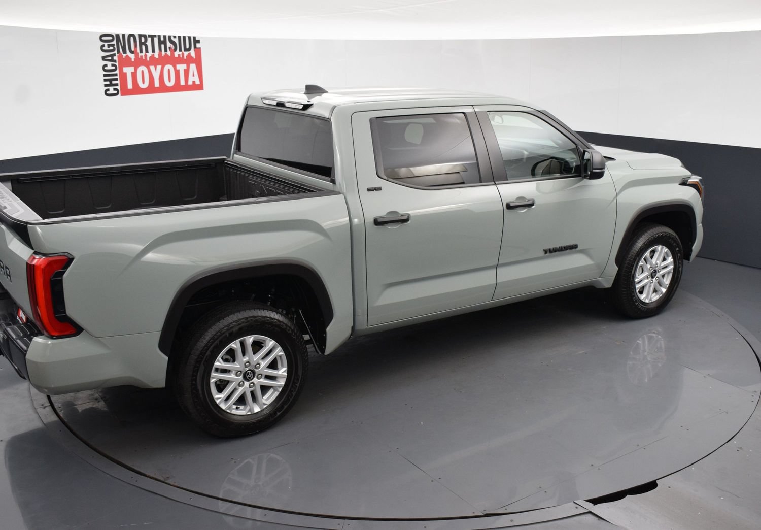Used 2026 Toyota Tundra SR5 AWD/4WD image 21