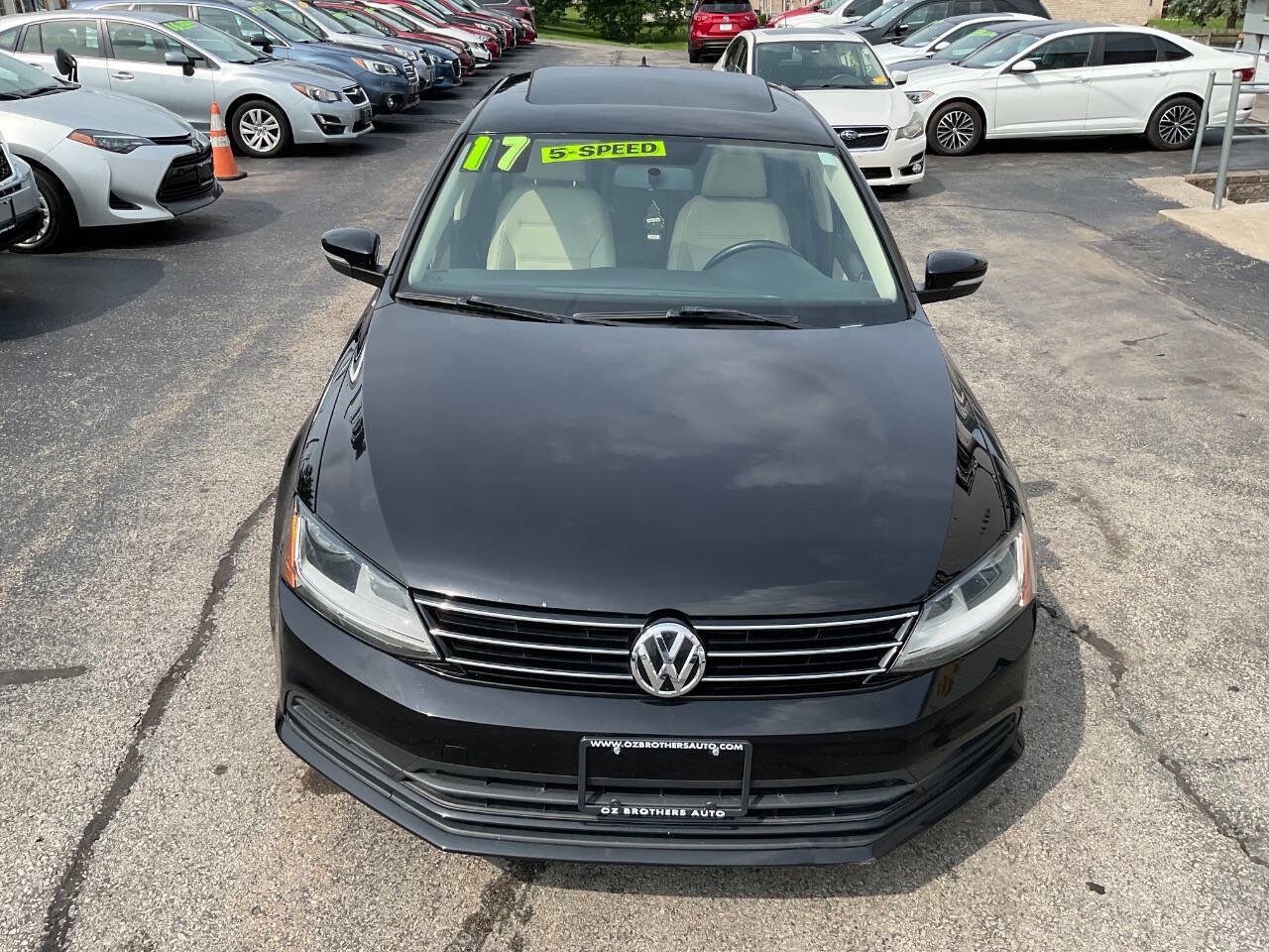 Used 2017 Volkswagen Jetta SE FWD image 4