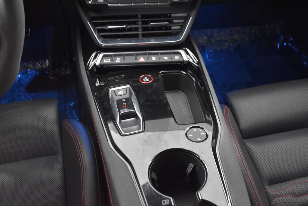 Used 2022 Audi RS e-tron GT AWD/4WD image 16