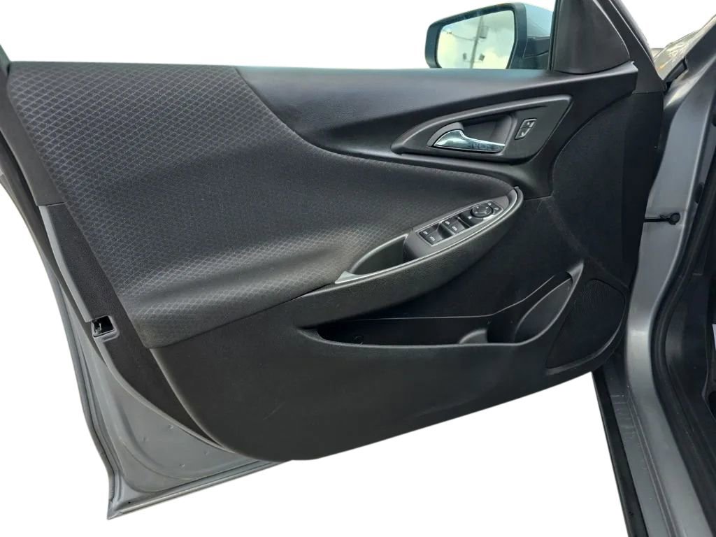 Used 2024 Chevrolet Malibu RS FWD image 12