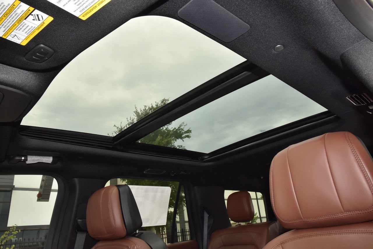 New 2026 Lincoln Navigator Reserve AWD/4WD image 35