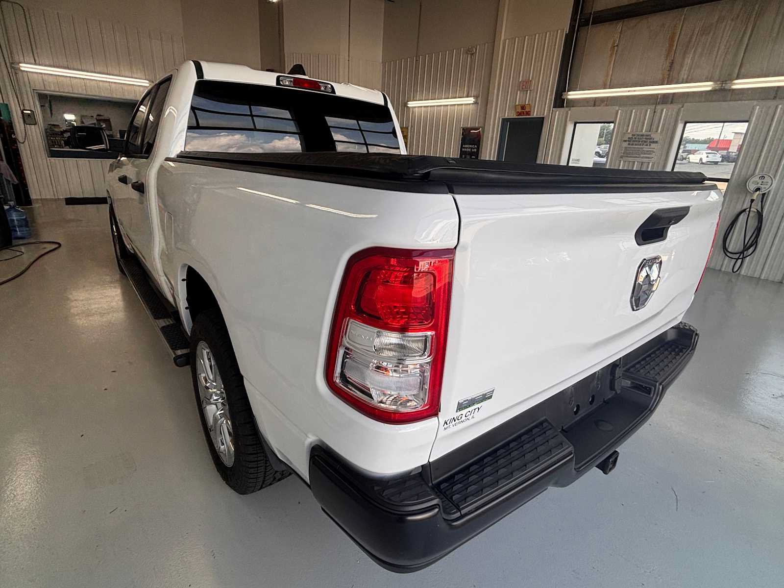 Used 2020 RAM 1500 HFE RWD image 5