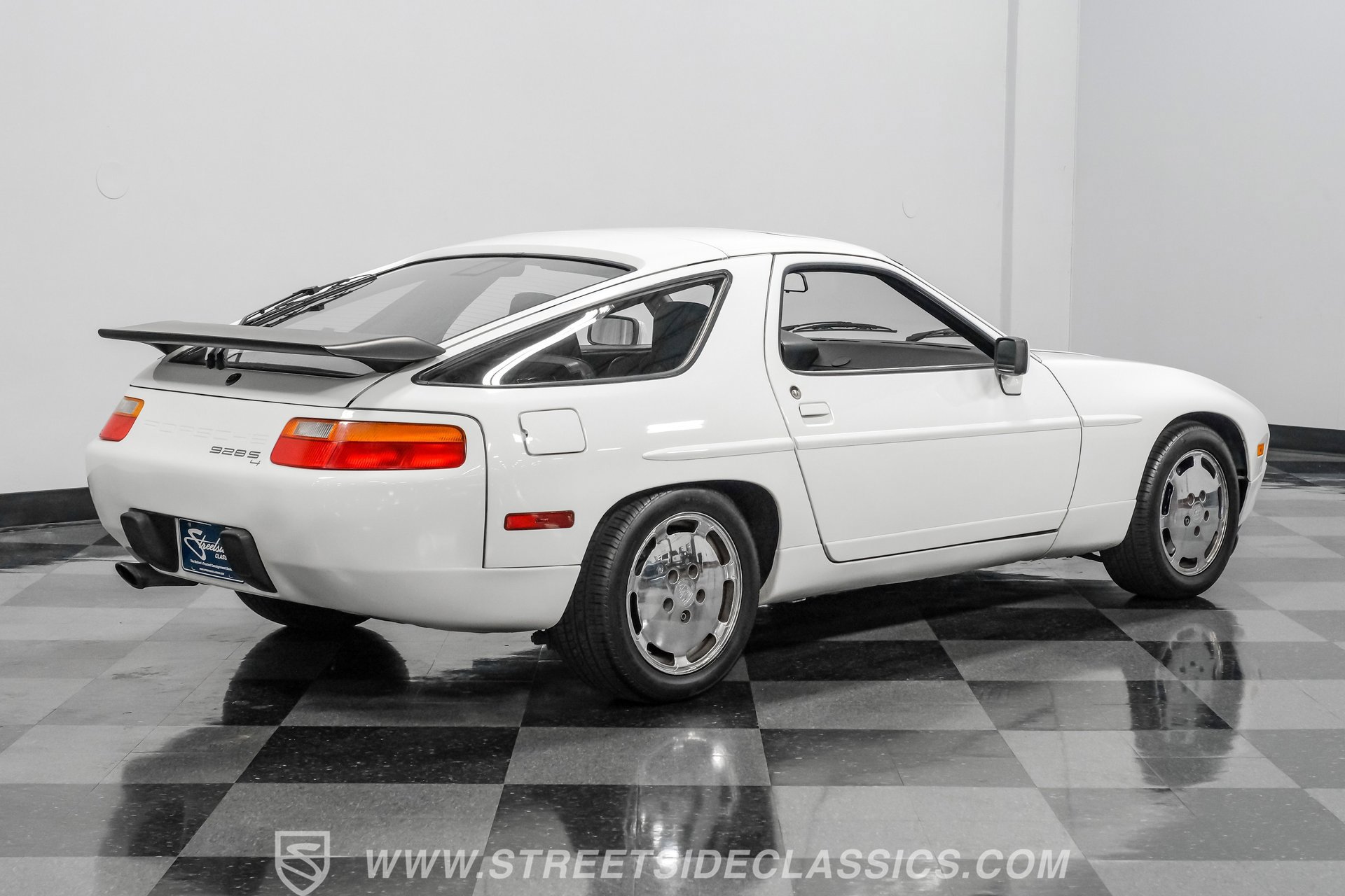 Used 1987 Porsche 928 S4 RWD image 10
