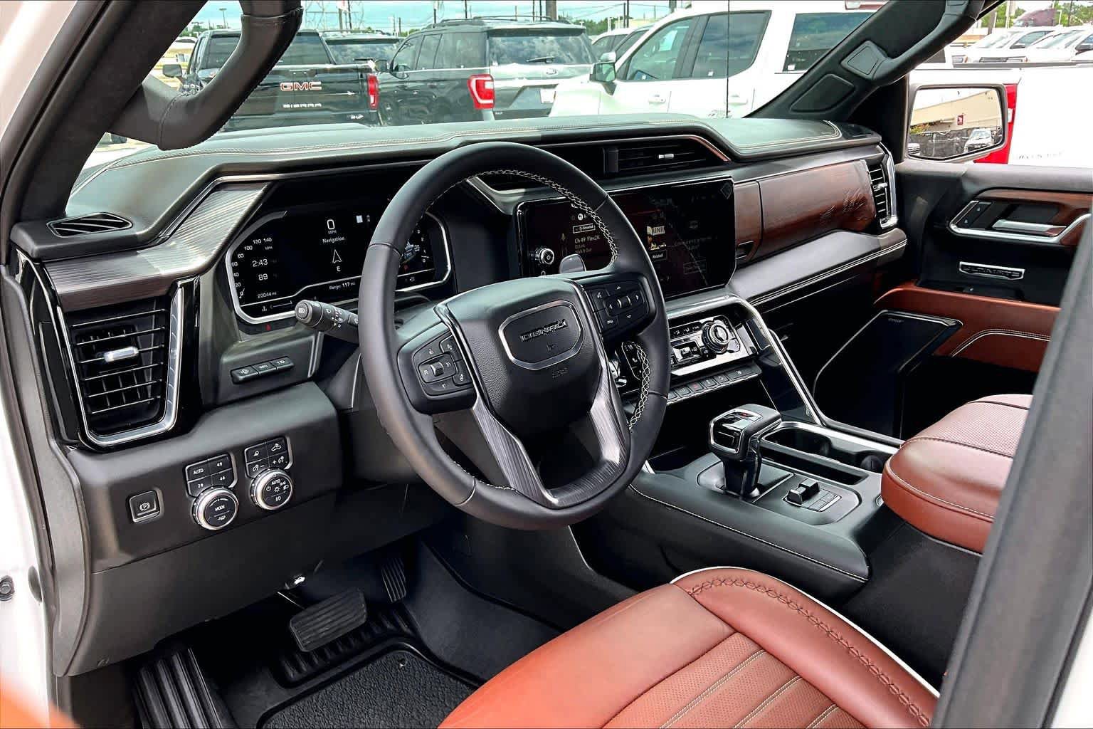 Used 2023 GMC Sierra 1500 Denali Ultimate AWD/4WD image 18