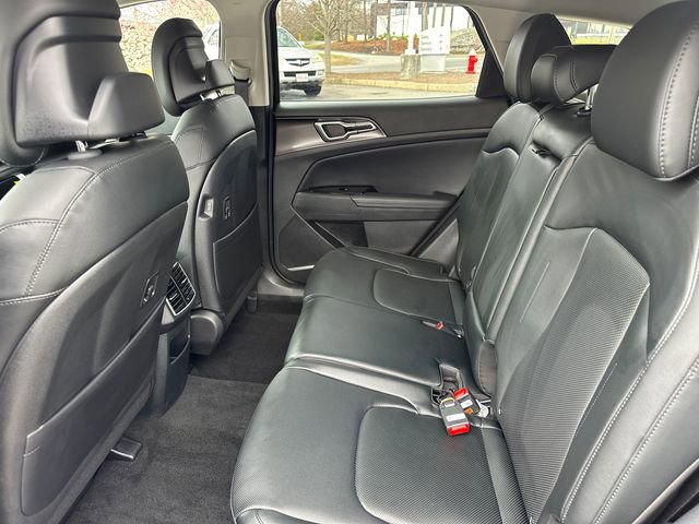 Used 2025 Kia Sportage EX image 15