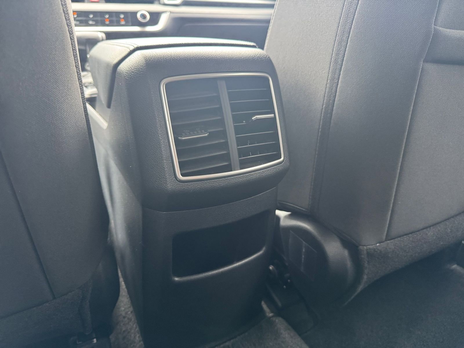 Used 2025 Kia Sportage LX FWD image 22