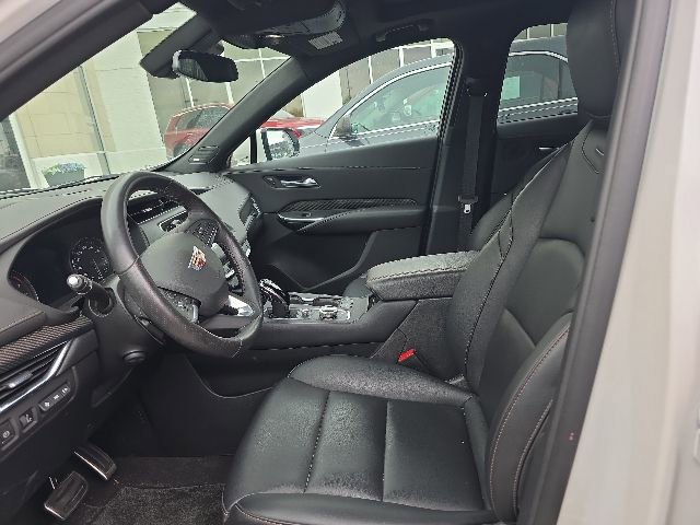 Used 2023 Cadillac XT4 Sport w/ Technology Package AWD/4WD image 8