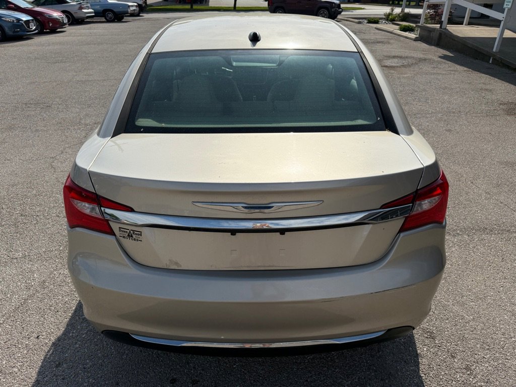 Used 2013 Chrysler 200 Touring image 7