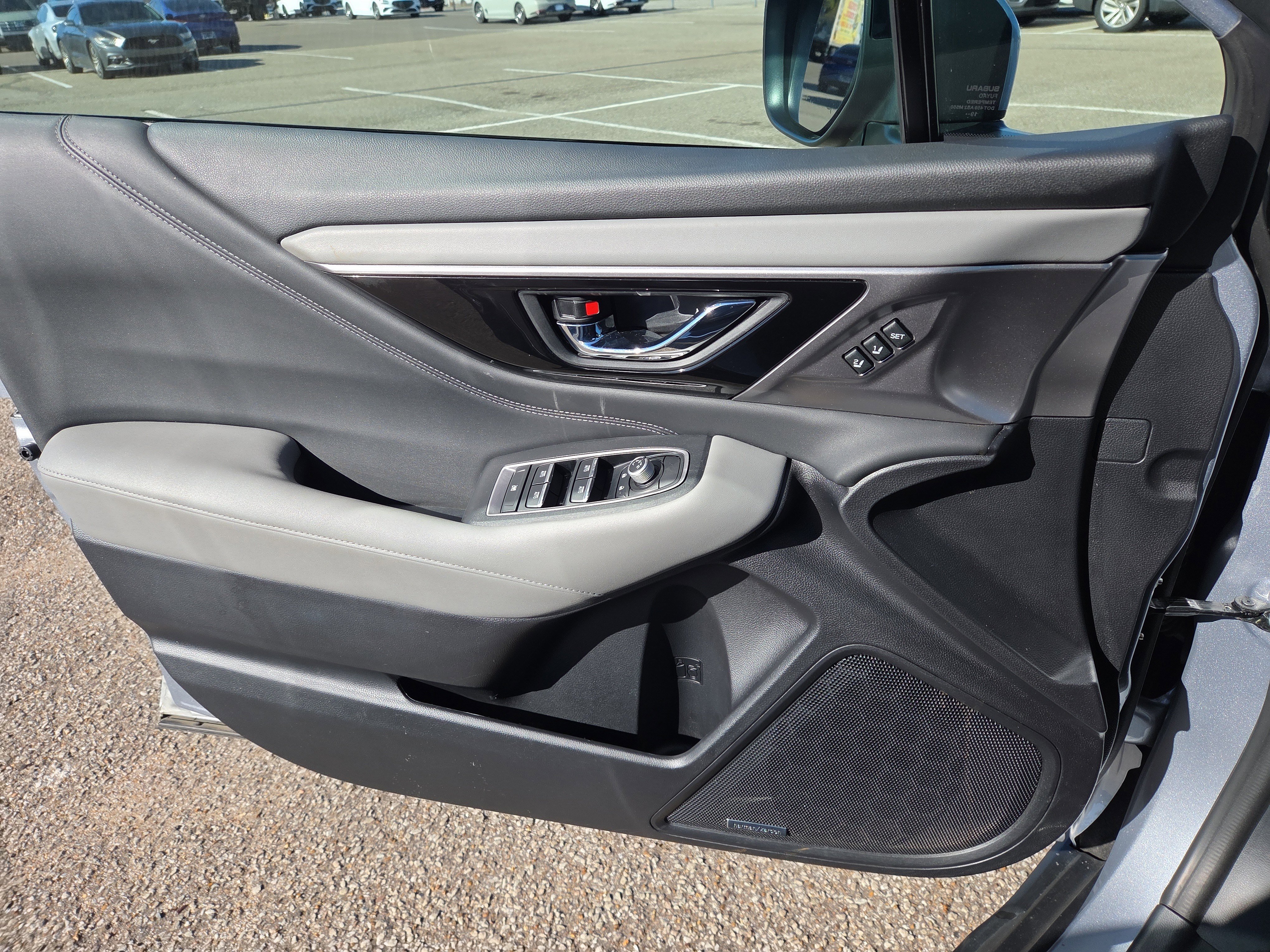 Used 2020 Subaru Outback Limited image 9