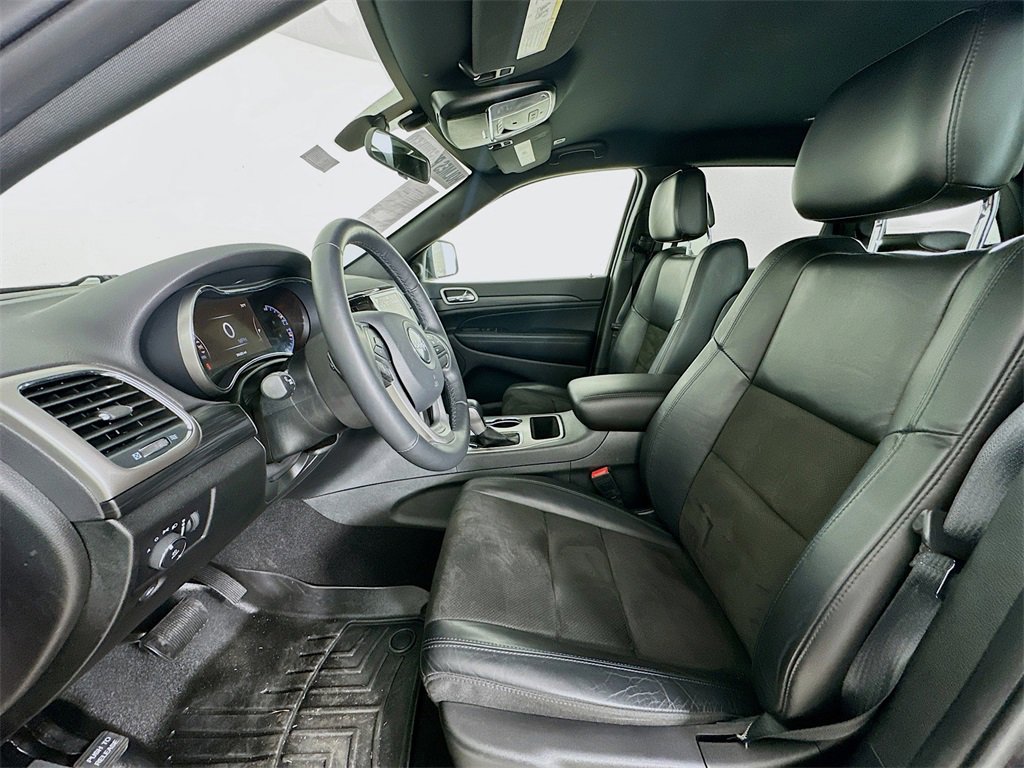 Used 2021 Jeep Grand Cherokee Laredo X image 22