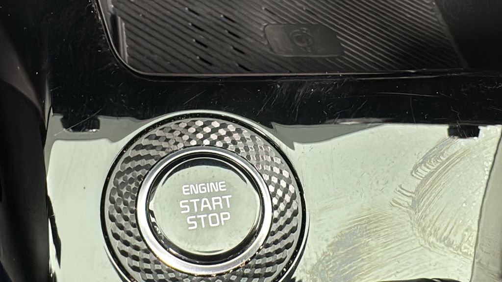 Used 2024 Kia Niro EX Touring image 24