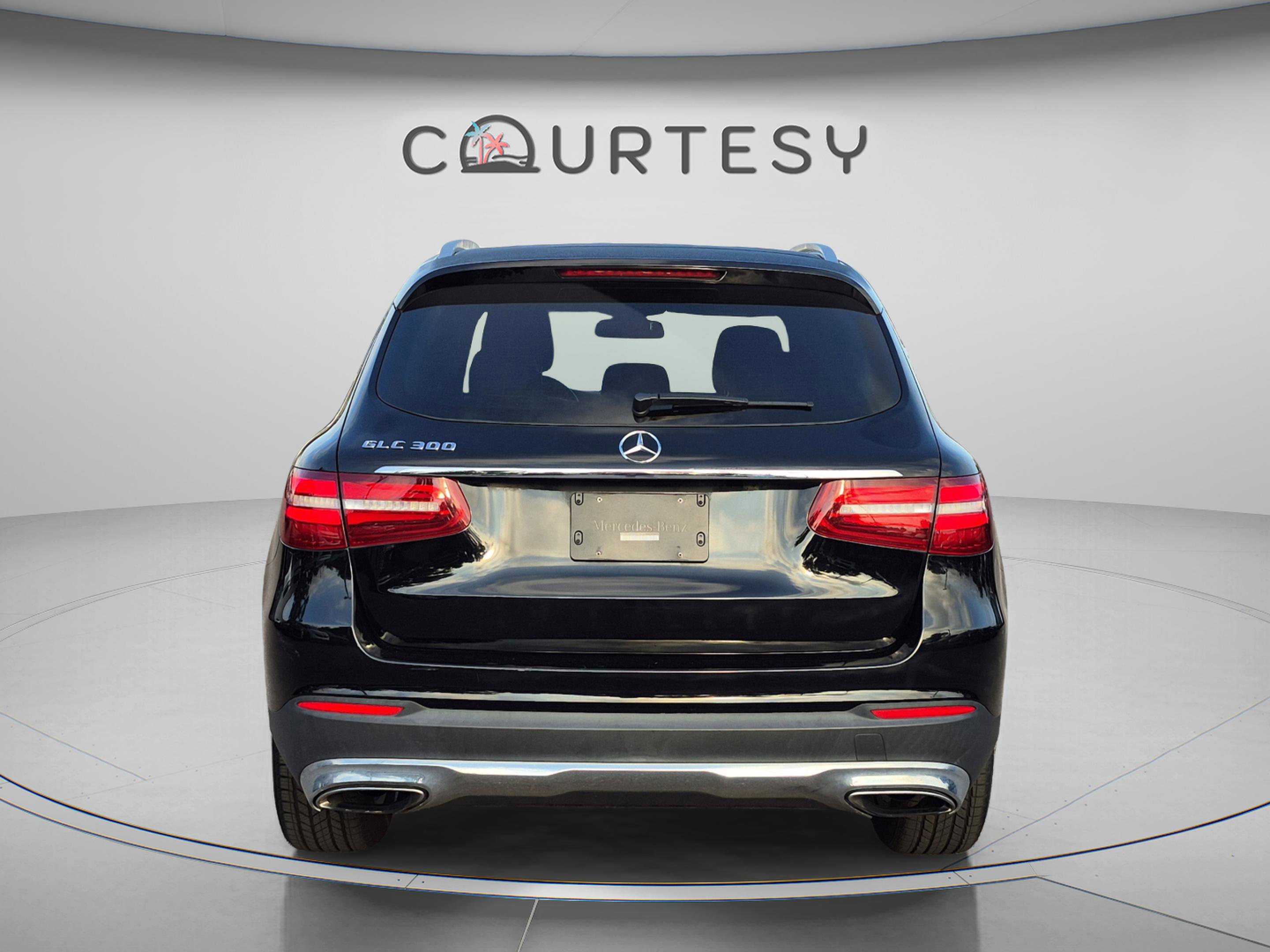 Used 2018 Mercedes-Benz GLC 300 image 6