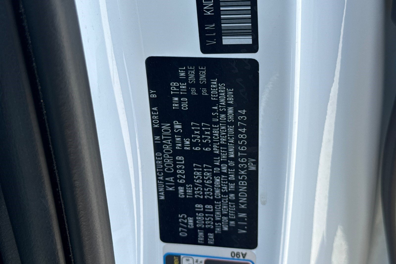 Used 2026 Kia Carnival FWD image 27