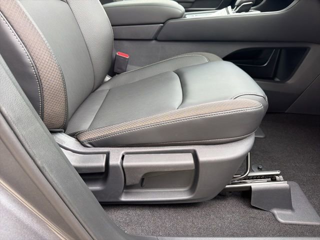New 2026 Nissan Pathfinder SL image 23