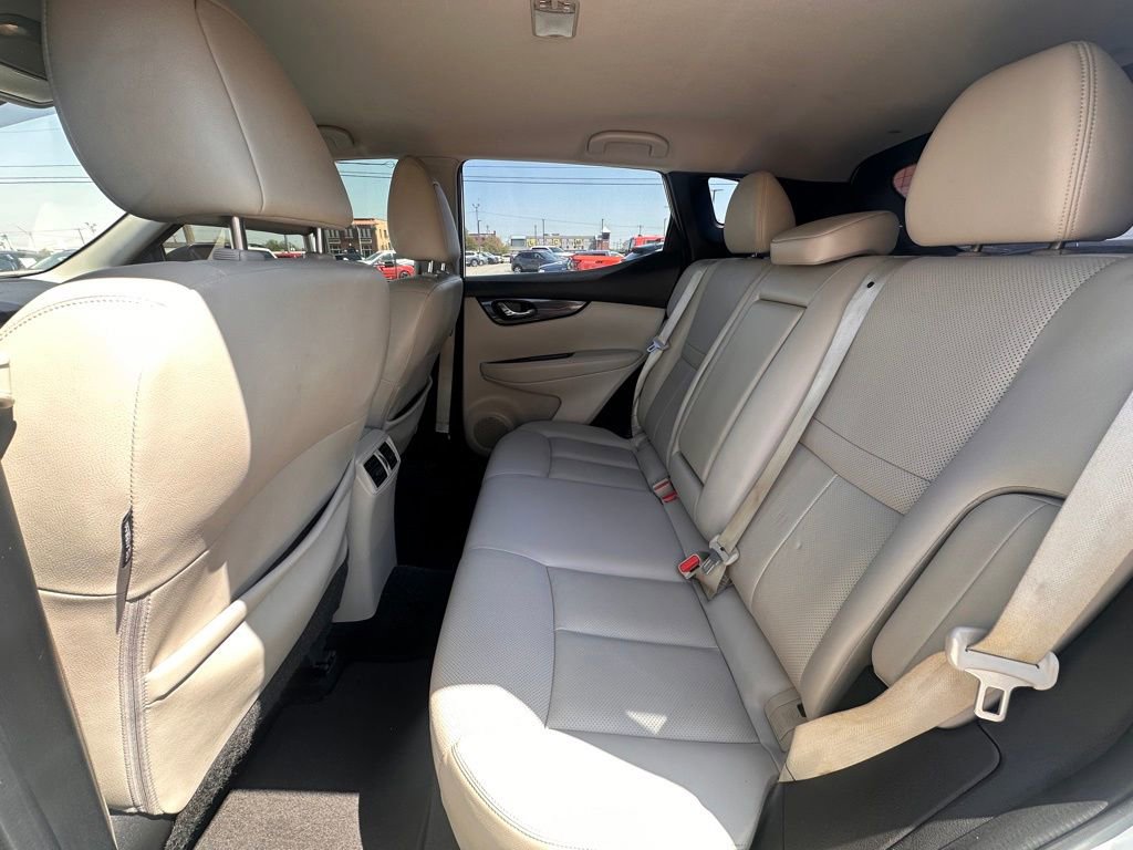 Used 2021 Nissan Rogue Sport SL image 14