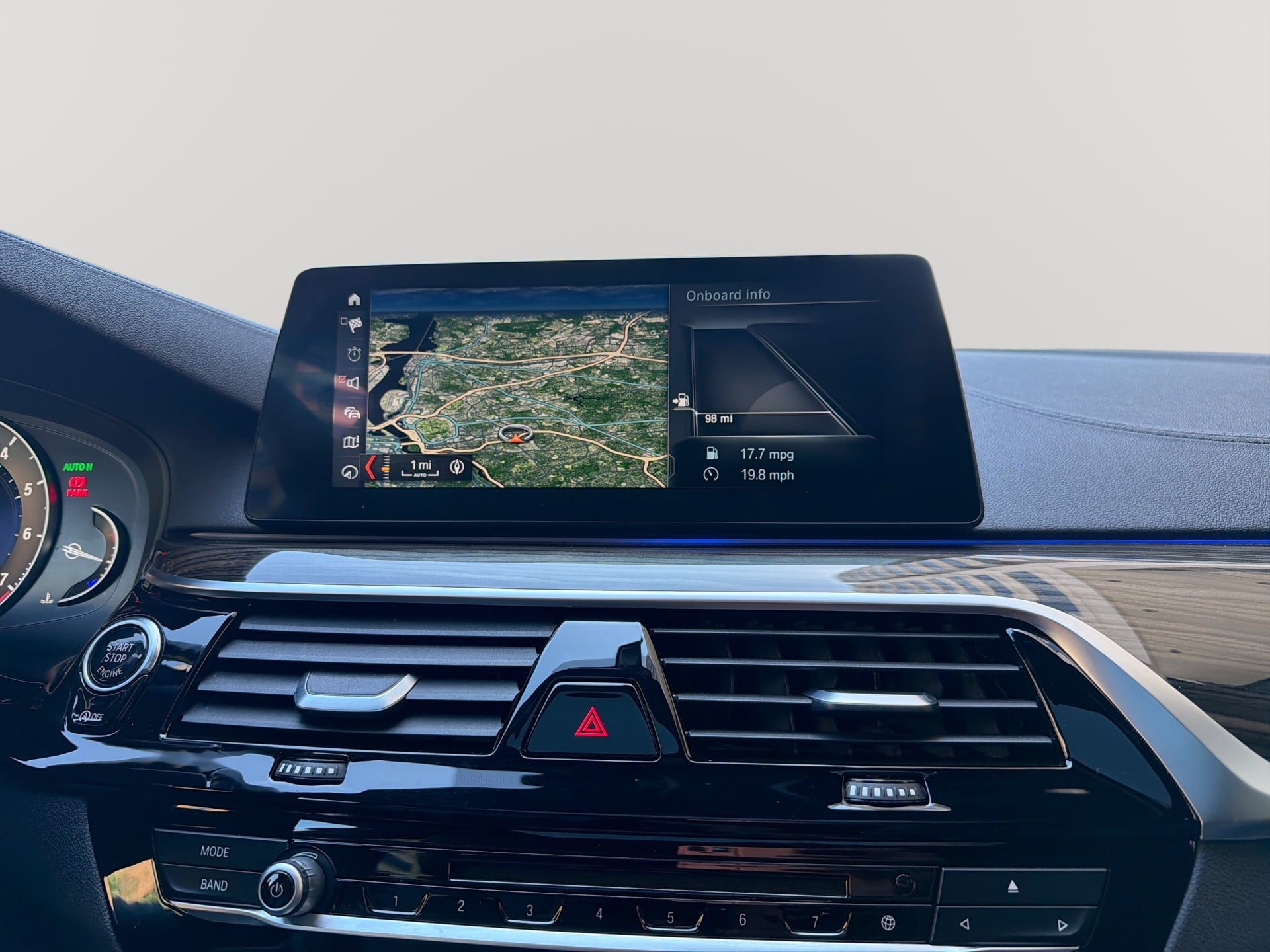 Used 2018 BMW 540i xDrive w/ M Sport Package AWD/4WD image 20