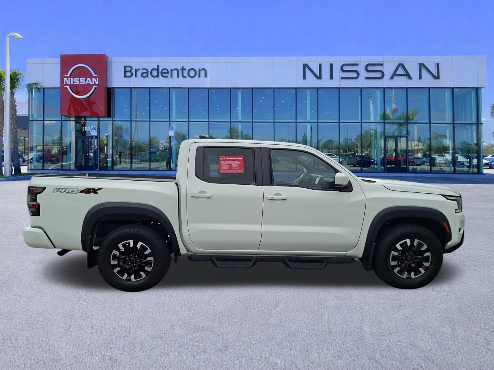 Used 2023 Nissan Frontier PRO-4X w/ Technology Package AWD/4WD image 4