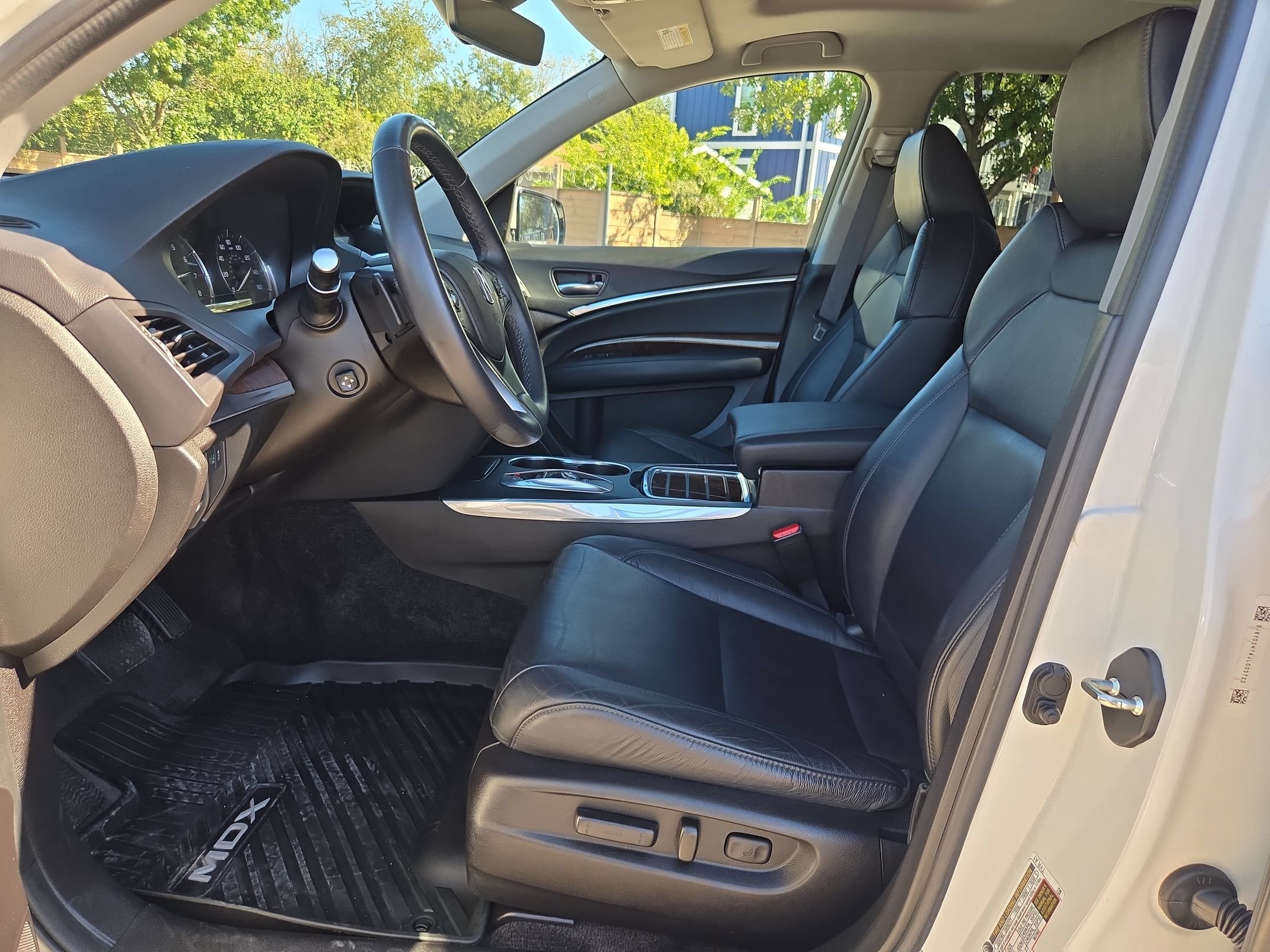 Used 2018 Acura MDX w/ Tech & Entertainment Pkg FWD image 6
