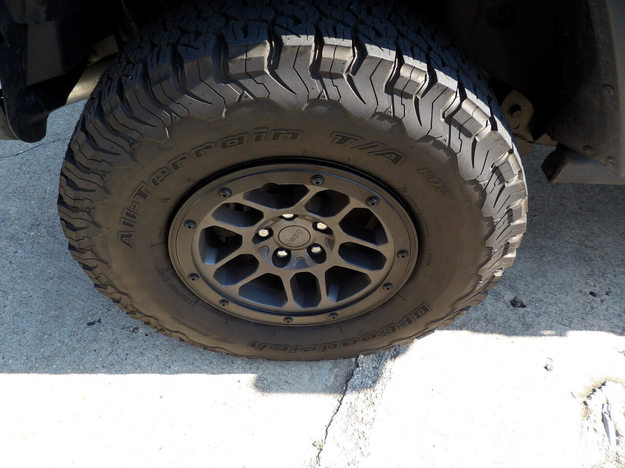 Used 2023 Jeep Wrangler Unlimited Rubicon w/ Xtreme 35 Tire Package image 24