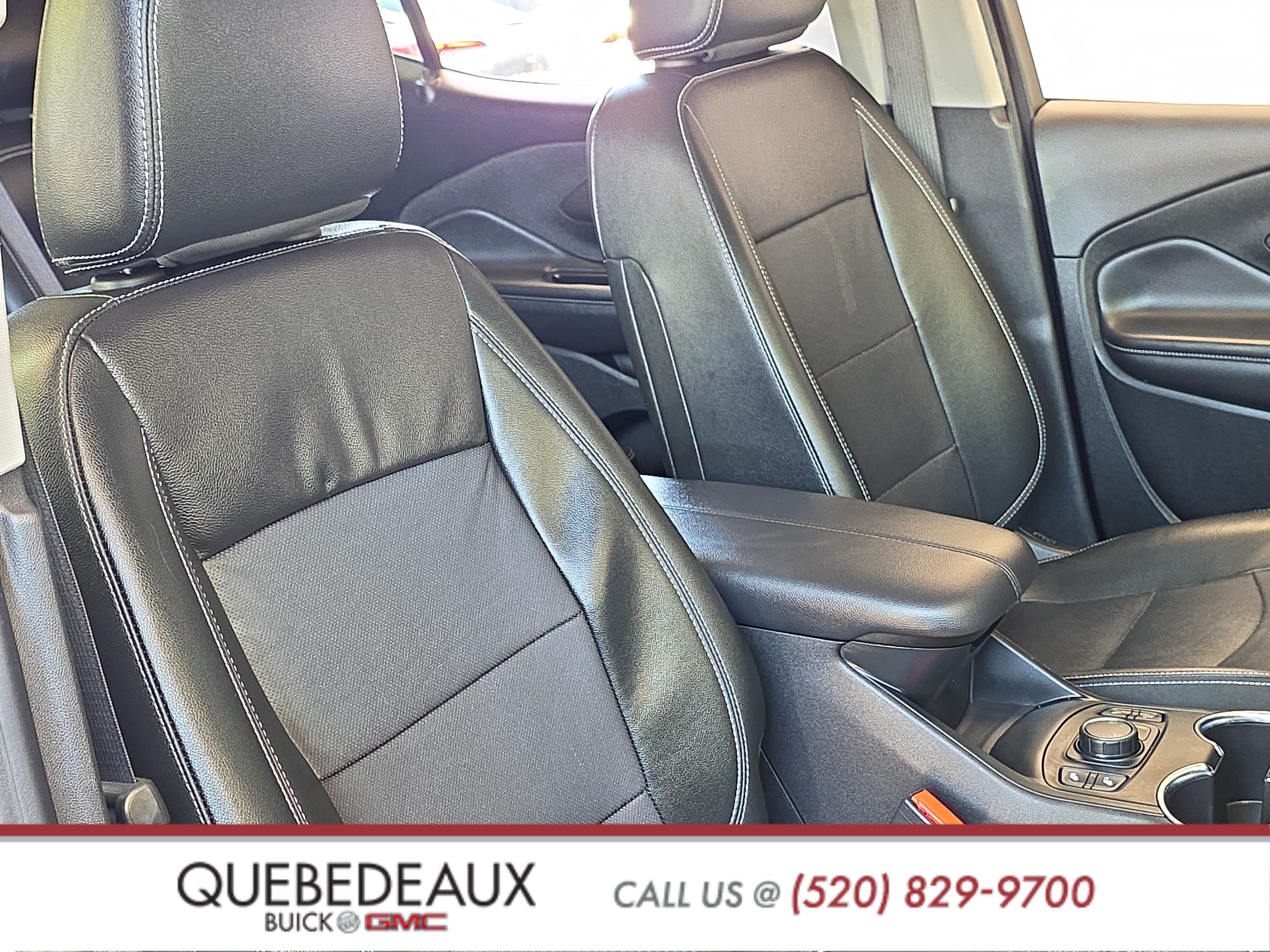 Used 2023 GMC Terrain SLT AWD/4WD image 28