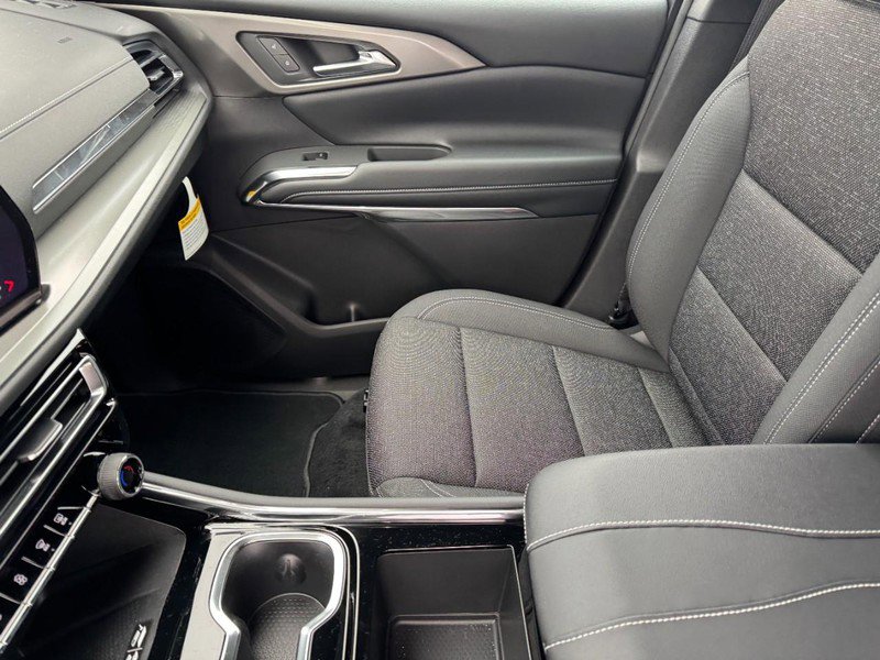 New 2026 Chevrolet Traverse LT image 9