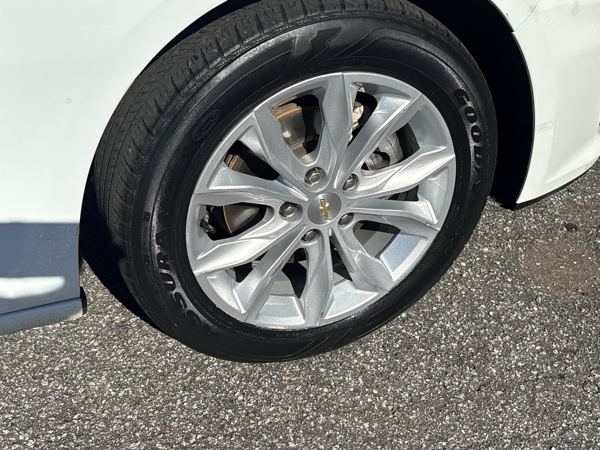 Used 2025 Chevrolet Malibu LT FWD image 28